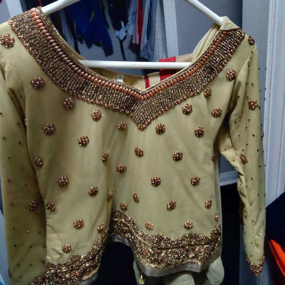 Pakistani lengha - Picture 2 of 2